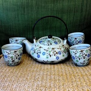 Pier1imports, porcelain tea, pot, 4 cups